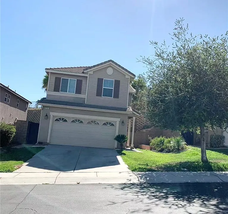 5751 Autumnwood Ln