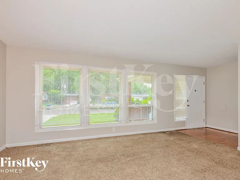 3245 Santiago Dr — Photo 4