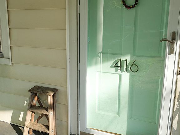 5th image of 416 Oakridge Blvd