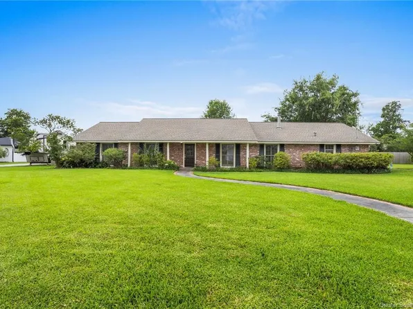 919 Akron St, Lake Charles, LA 70605