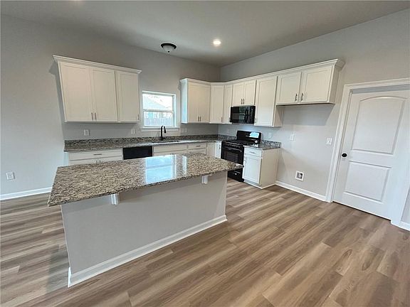 3rd image of 75538 Joyce Dr