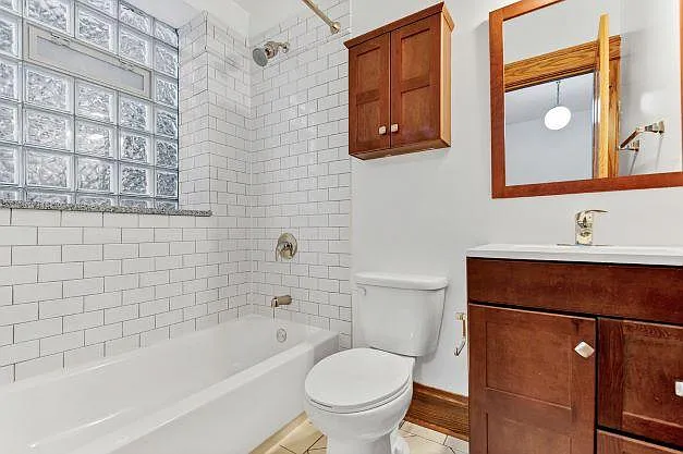 3153 N Hudson Ave #2 — Photo 15