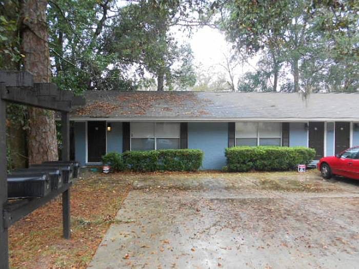 2nd image of 242 Lovelace Dr APT 17