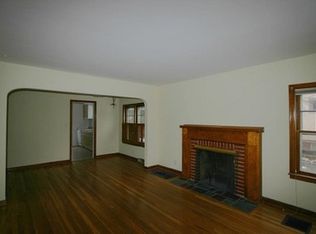 318 E Dunedin Rd, Columbus, OH 43214