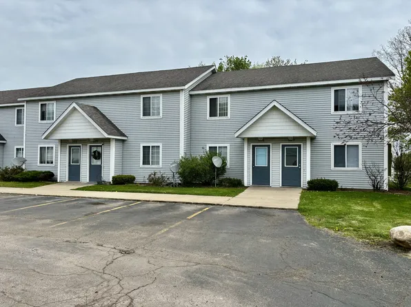 1041 E 16th St APT 207, Holland, MI 49423