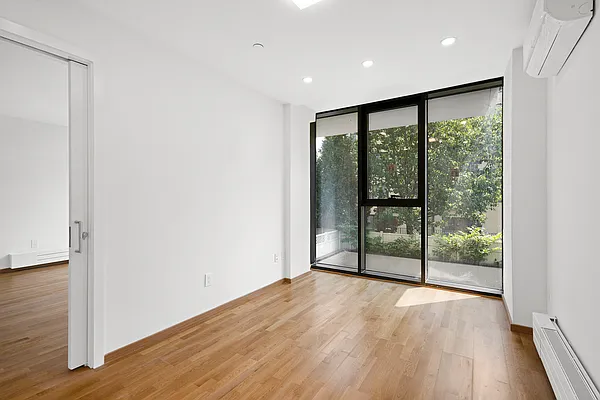 Rented by Compass | media 12