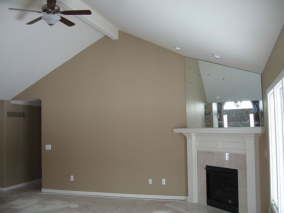 Great Room W/Fireplace