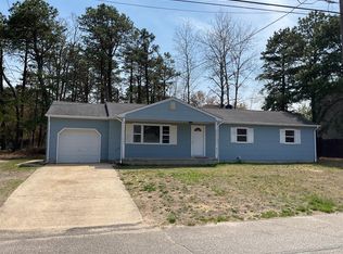 924 2nd Ave, Toms River, NJ 08757