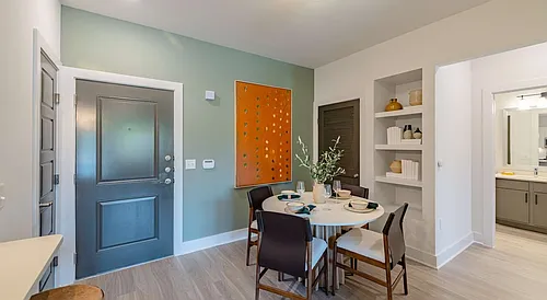 Brea Frisco Photo 1