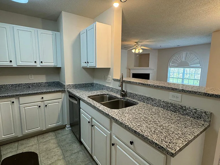 4306 Timberbrooke Dr #2C — Photo 8