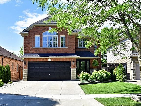 3rd image of 12 Wills Cres