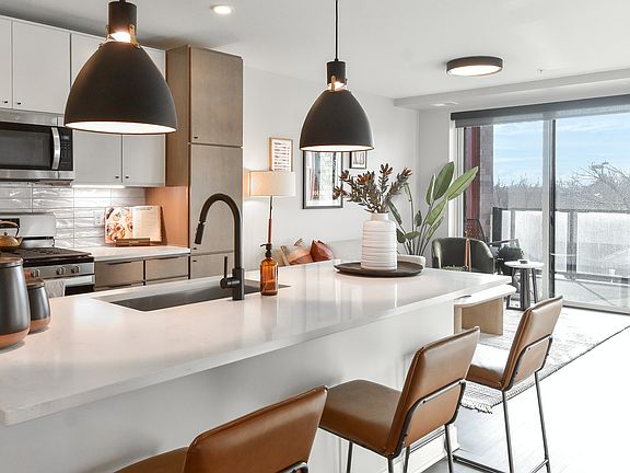 5th image of 2851 Hennepin Ave #4480472