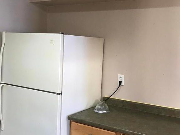 4th image of 1048 Prospect Ave SE