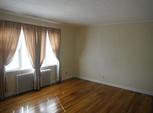 100 E 13th St FLOOR 1, Huntington Station, NY 11746