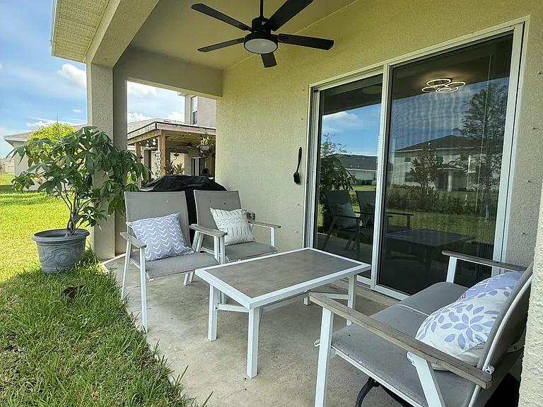 12251 SW Nettuno Way — Photo 15