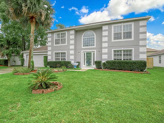 3rd image of 12418 Glenn Hollow Dr