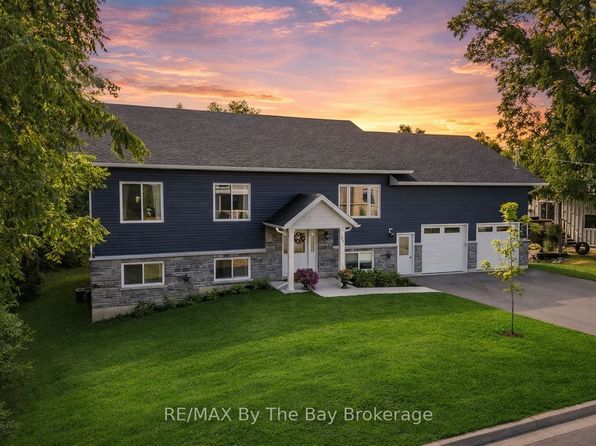 146 Mary St, Clearview, ON L0M 1G0