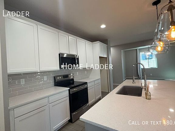 4th image of 17662 W Via De Luna Dr