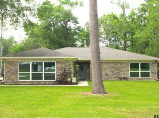 446 Pinemont Dr, Sour Lake, TX 77659