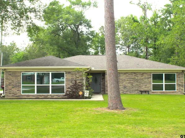 446 Pinemont Dr, Sour Lake, TX 77659