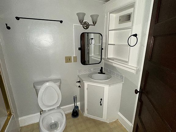 3rd image of 3 Telegraph St #2NR