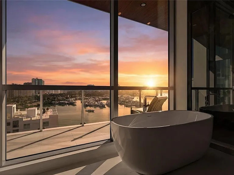 111 Golden Gate Point #Penthouse 802 — Photo 36