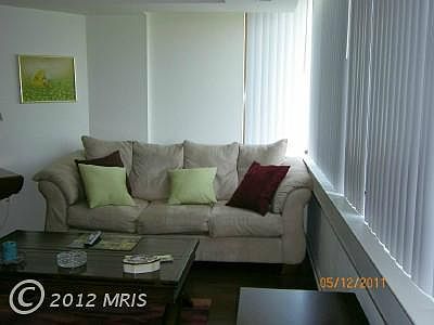 2nd image of 10101 Grosvenor Pl APT 1015
