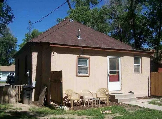 2 bed, 776 sqft, $959 — Photo 2
