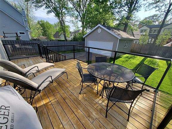 5th image of 109 Elm Ave