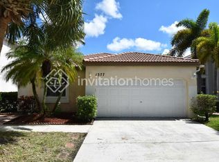 1377 NW 156th Ave, Pembroke Pines, FL 33028