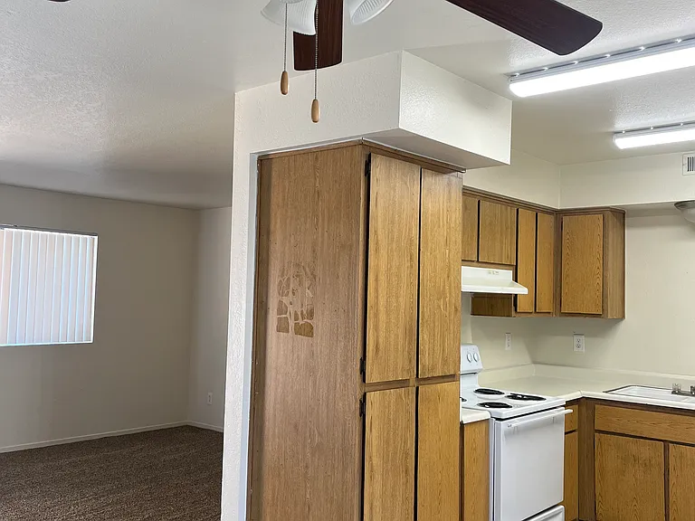 WESTMARC APARTMENT HOMES — Photo 21