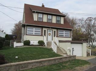 550 Cliff Rd, Sewaren, NJ 07077