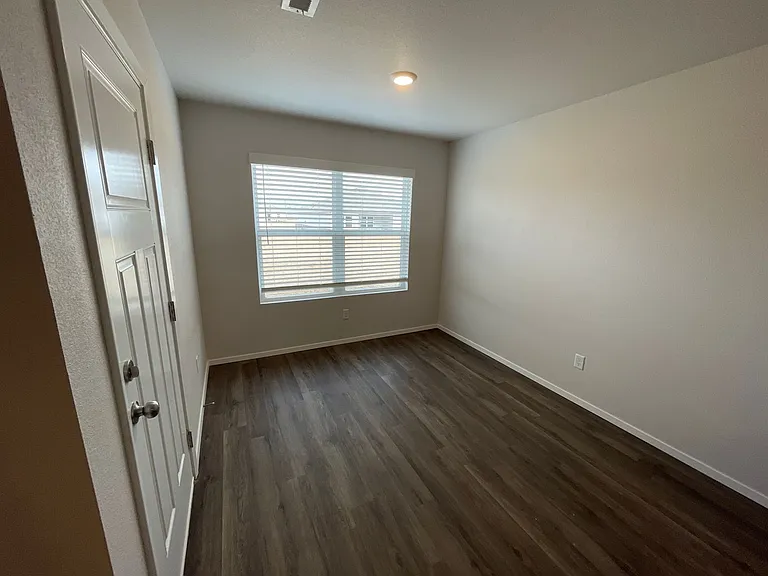 3217 E Ricky Dr — Photo 10