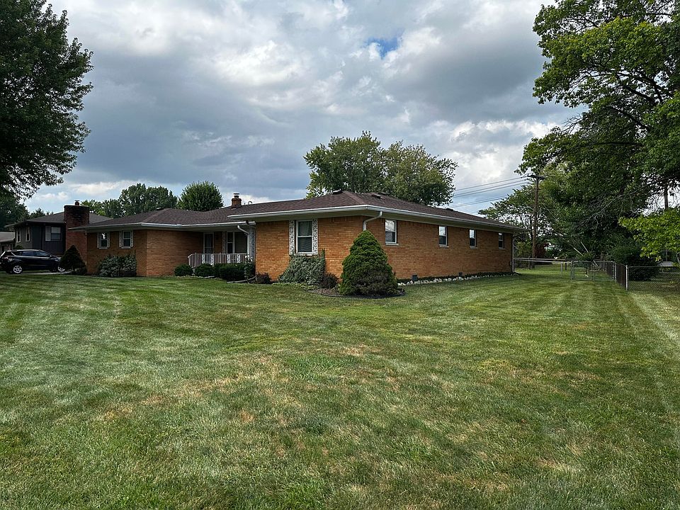 2nd image of 7705 Surrey Dr