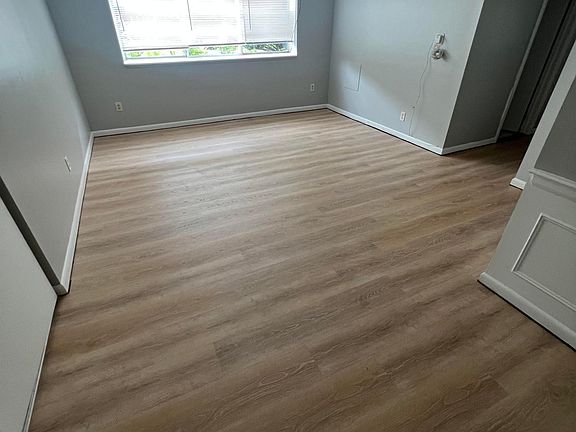 2nd image of 2660 Elmwood Ave APT 2