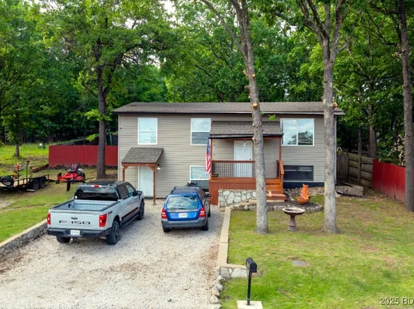 135 Tonka St, Camdenton, MO 65020