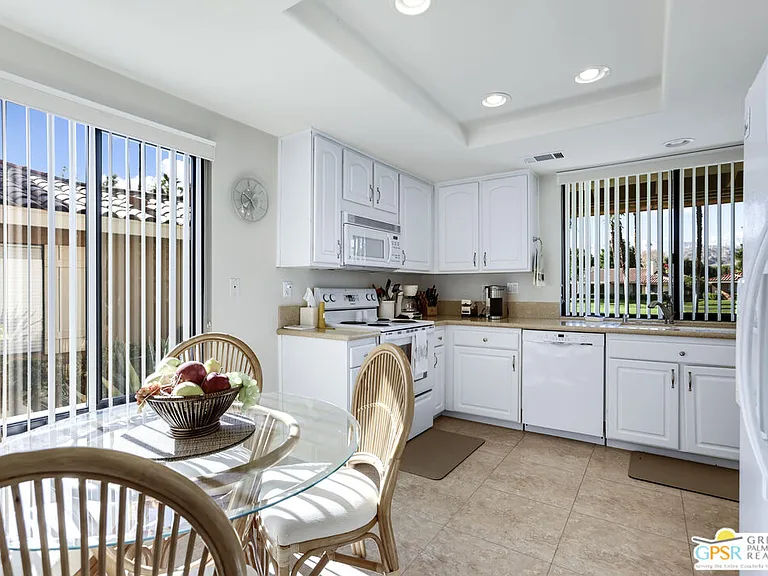 223 Serena Dr — Photo 7