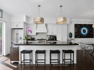22 Matthew Ct, Toronto, ON M9B0C1