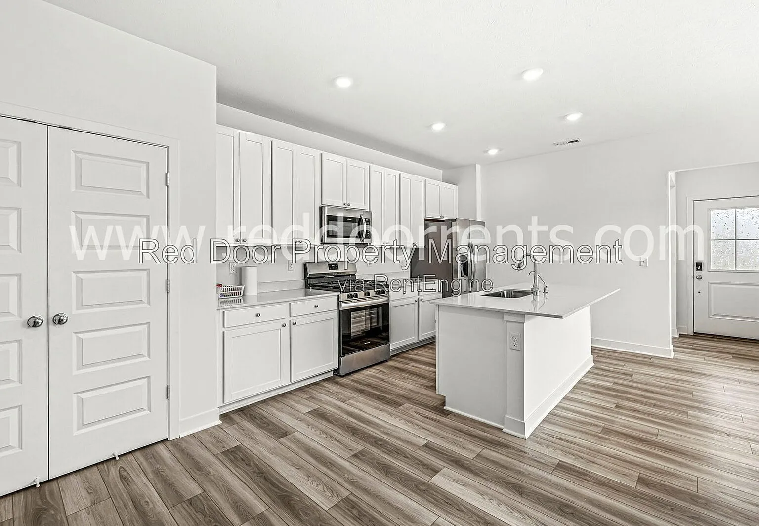 3 bed, 2.5 bath, 1771 sqft, $2,020 — Photo 1