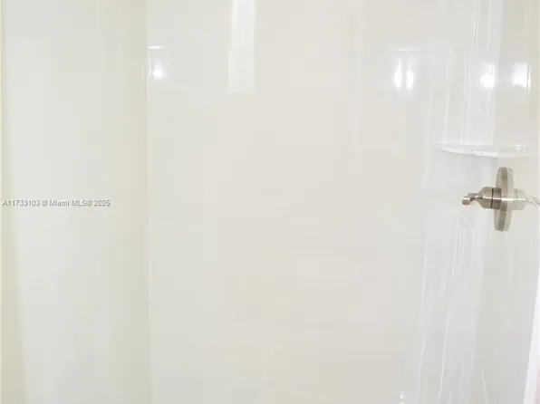 9360 Sunrise Lakes Blvd APT 112, Sunrise, FL 33322