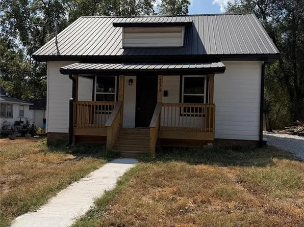 225 Taylor St, Lebanon, MO 65536