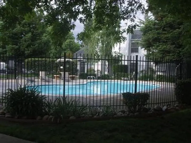 9153 Newhall Dr #109 — Photo 2