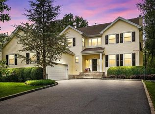 75 Travis Rd, Baldwin Place, NY 10505