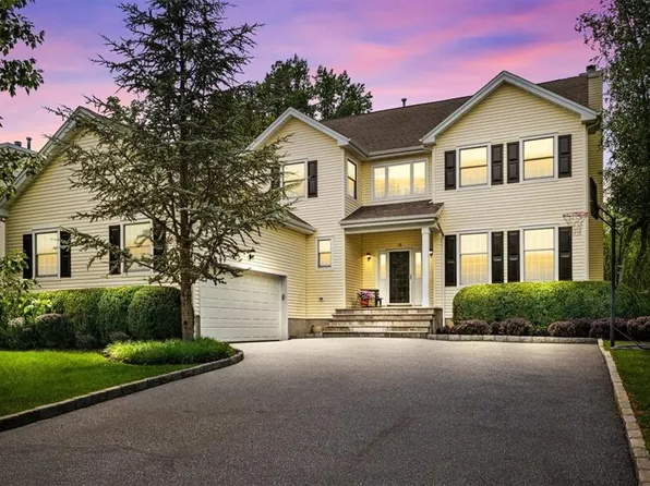 75 Travis Road, Baldwin Place, NY 10505