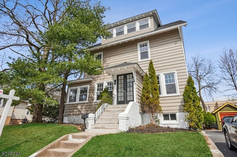 1st image of 359 Wilden Pl