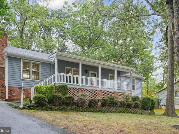 2010 Midshipman Dr, Stafford, VA 22554