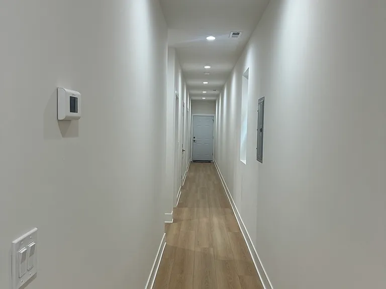3723 S Lake Park Ave #0 — Photo 9