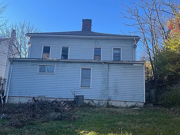 3rd image of 118 Logan Ave