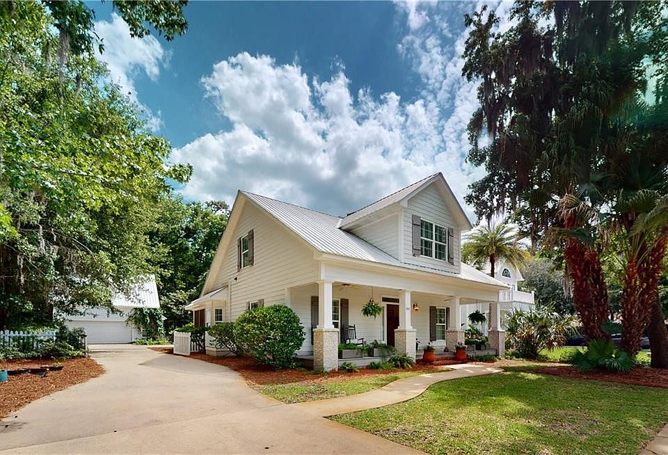 1st image of 101 Carlisle Pl