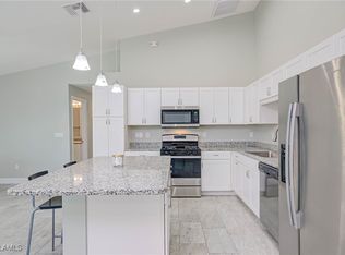 185 Village Cir #27, Labelle, FL 33935